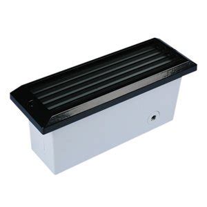 LOUVERED SQUARE STEP STAR LED 